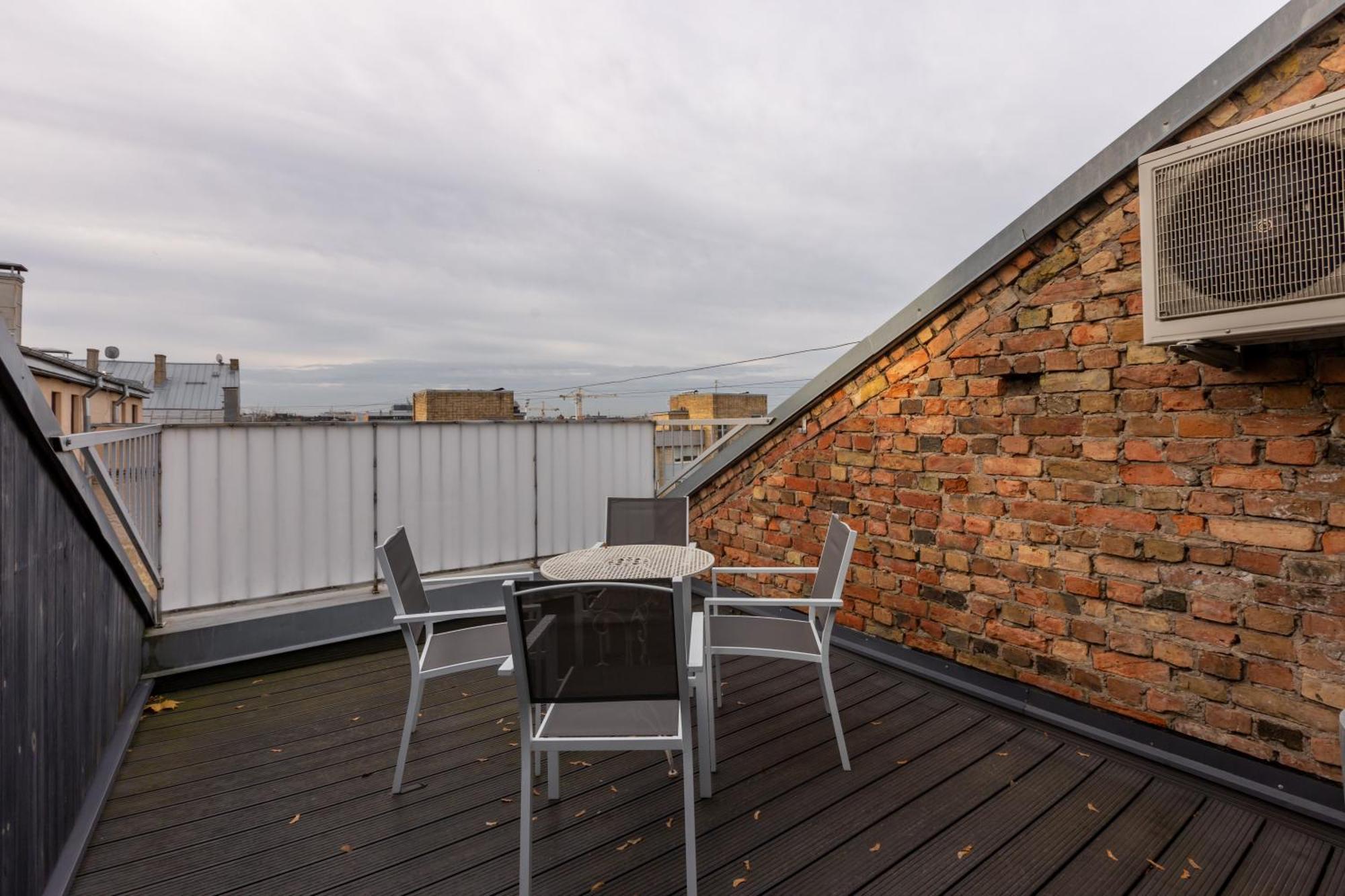Penthouse Apartment With Terrace Riga Eksteriør billede