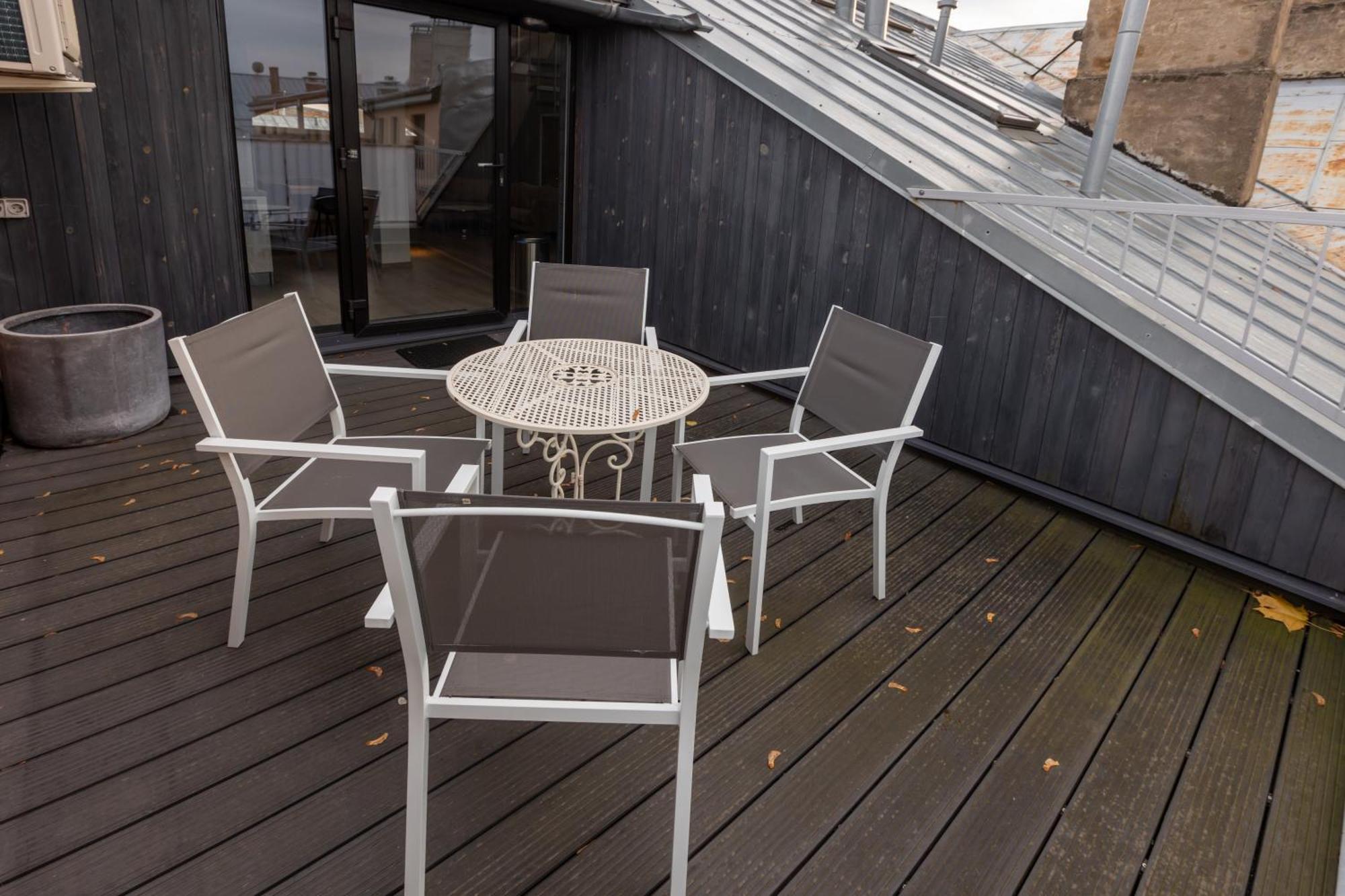 Penthouse Apartment With Terrace Riga Eksteriør billede