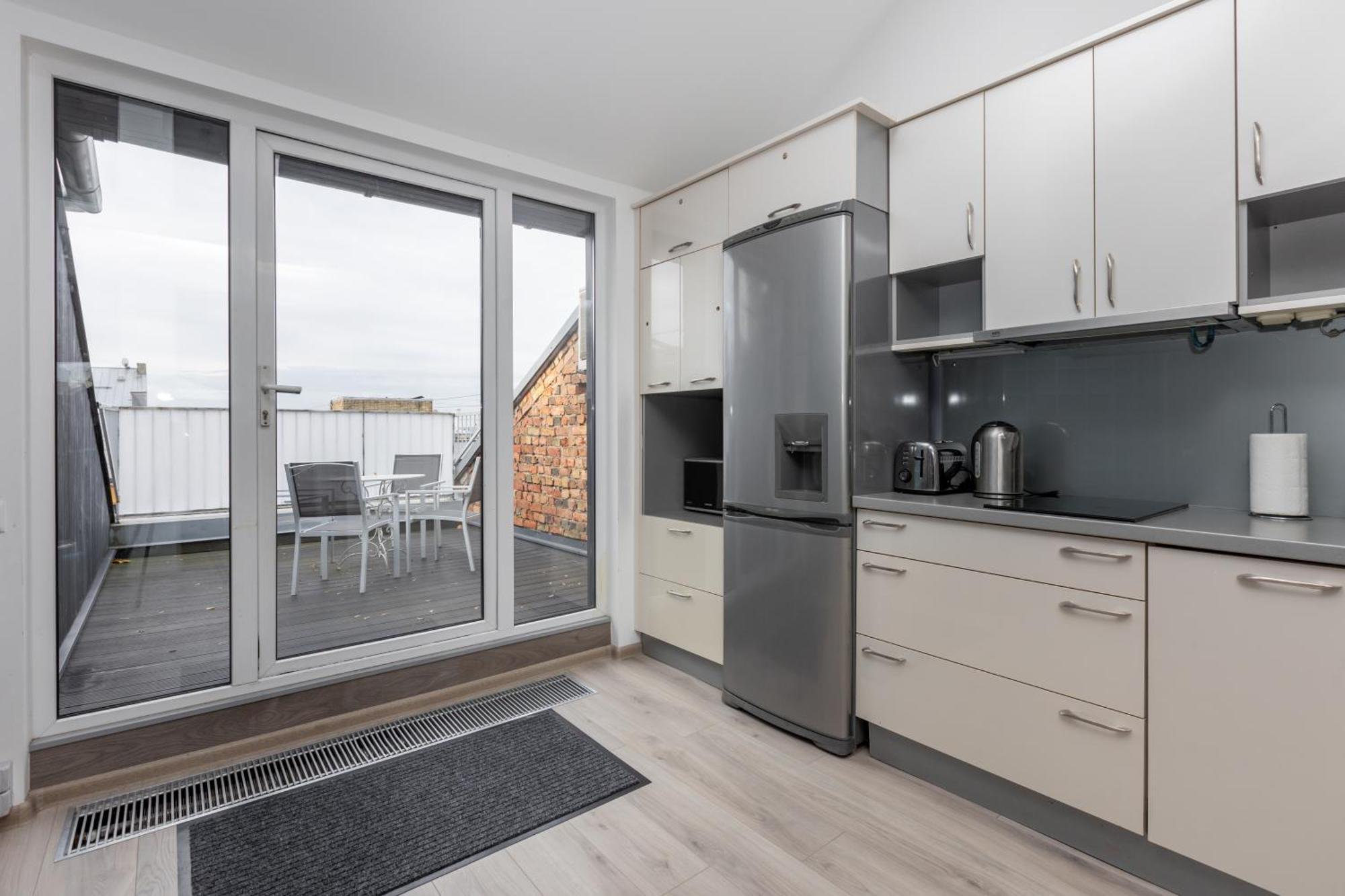 Penthouse Apartment With Terrace Riga Eksteriør billede